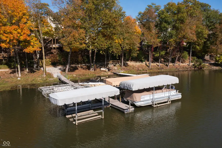 11273 Shoreview Circle, Indianapolis, IN 46236 - Image #2