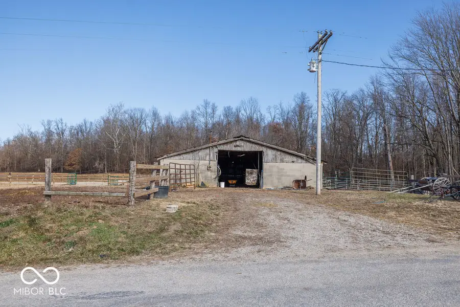 000 Defore Road, Coal City, IN 47427 - Image #3
