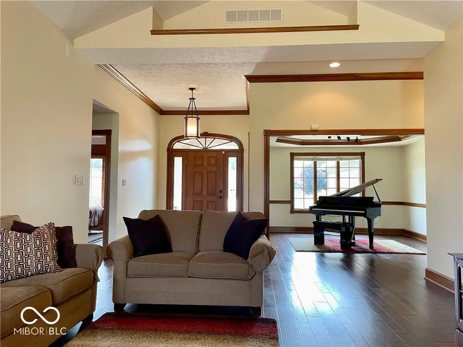 1148 Waterford Drive, Avon, IN 46123 - Image #3