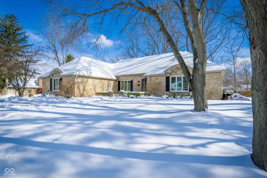 195 Governors Lane, Zionsville, IN 46077 - Image #2