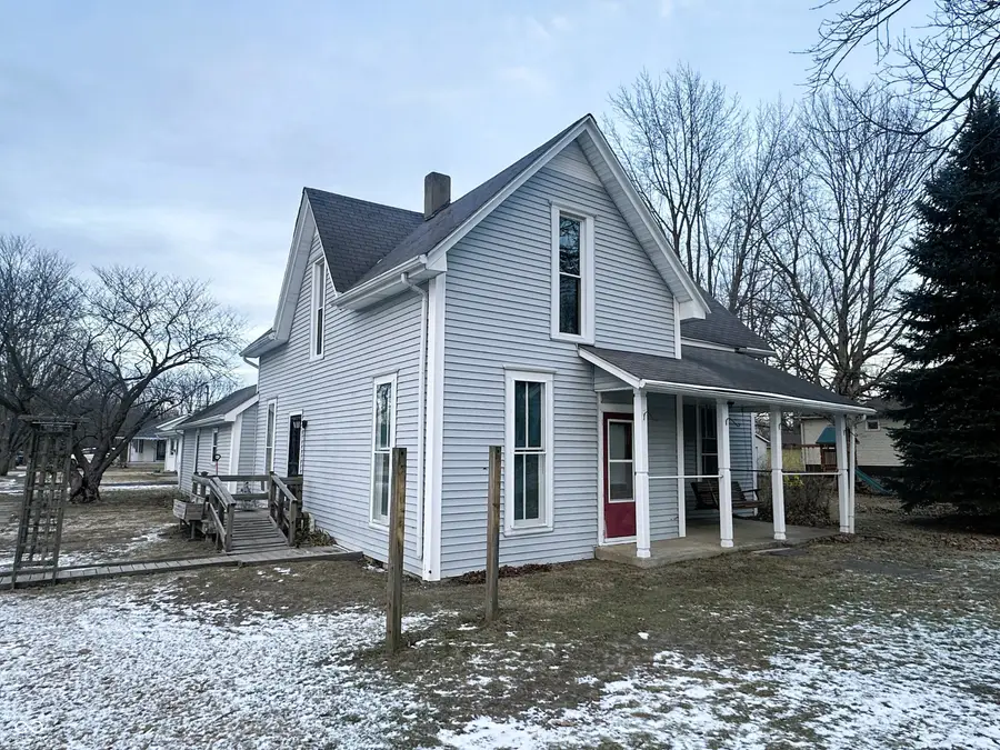 302 E Washington Street, Waynetown, IN 47990 - #3