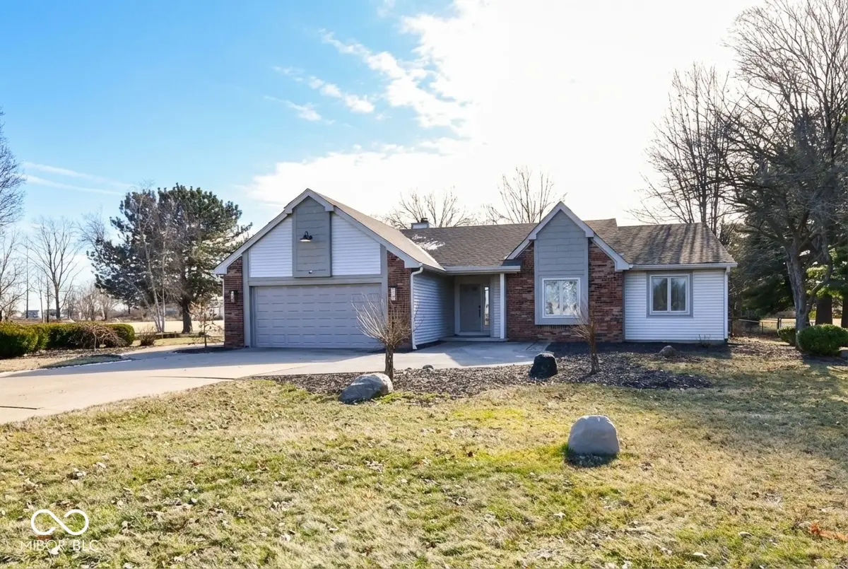 47 E 700 N, Whiteland, IN 46184 - Image #1