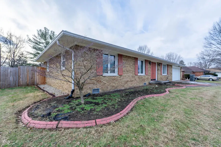 8602 Bishops Lane, Indianapolis, IN 46217 - Image #3