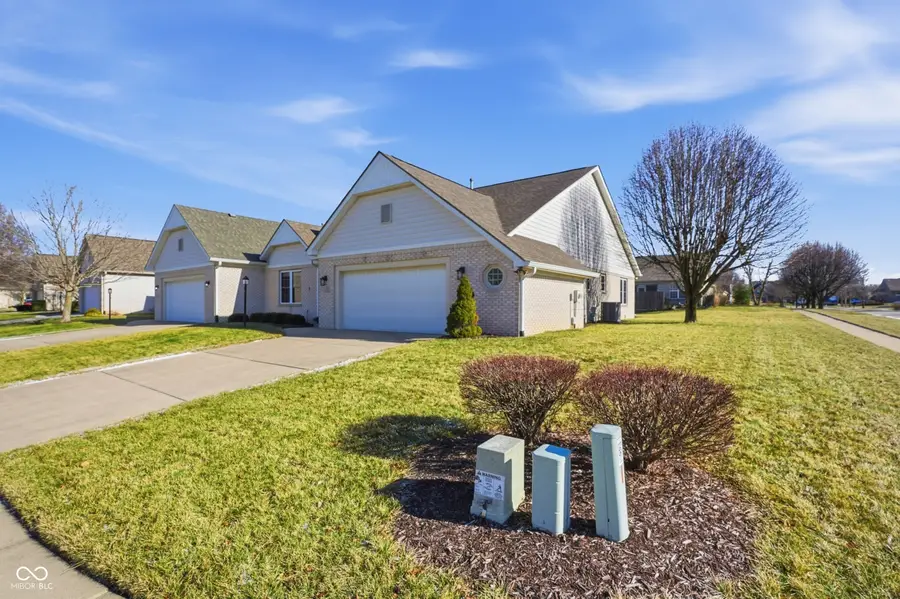 593 Weyworth Place, Greenwood, IN 46142 - Image #2