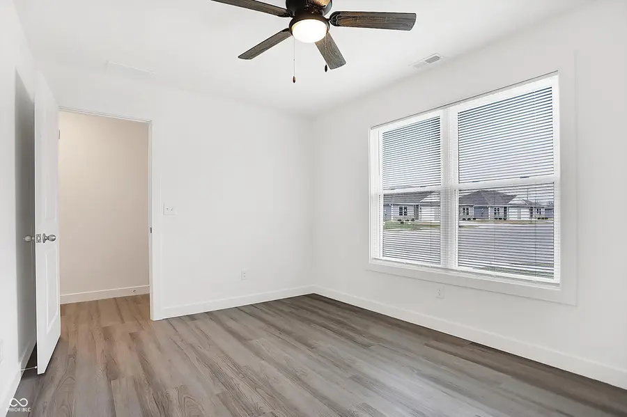 1652 W Paula Drive, Columbus, IN 47201 - #3