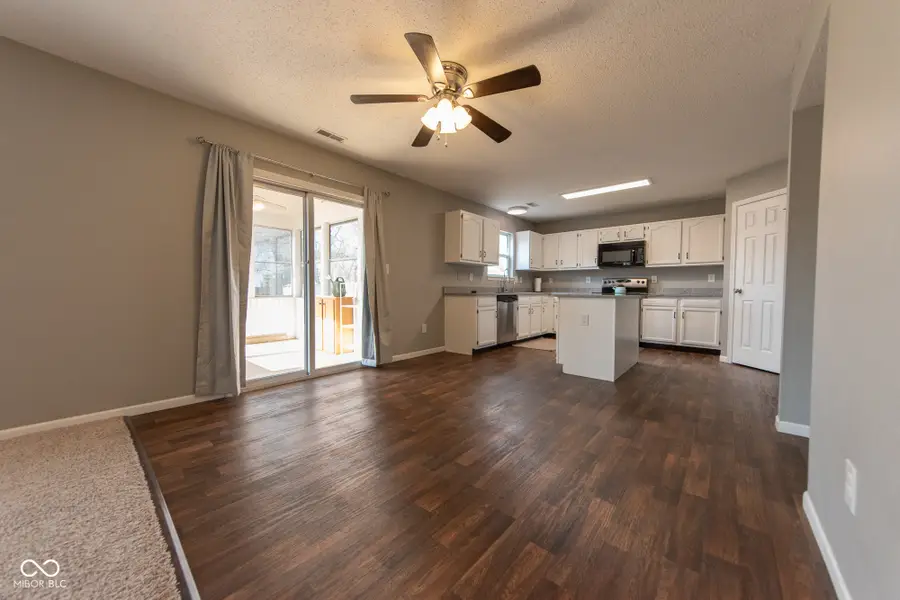 3244 Rolling Hill Drive, Columbus, IN 47201 - Image #3