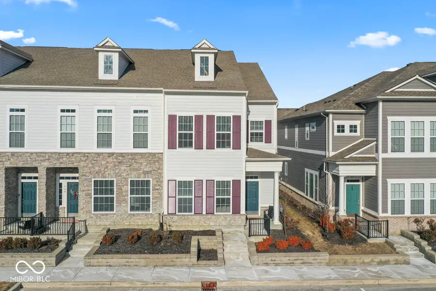 672 Lagerfield Drive, Carmel, IN 46032 - Image #2