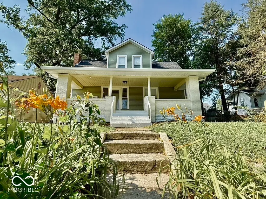 404 E Monroe Street, Alexandria, IN 46001 - #1