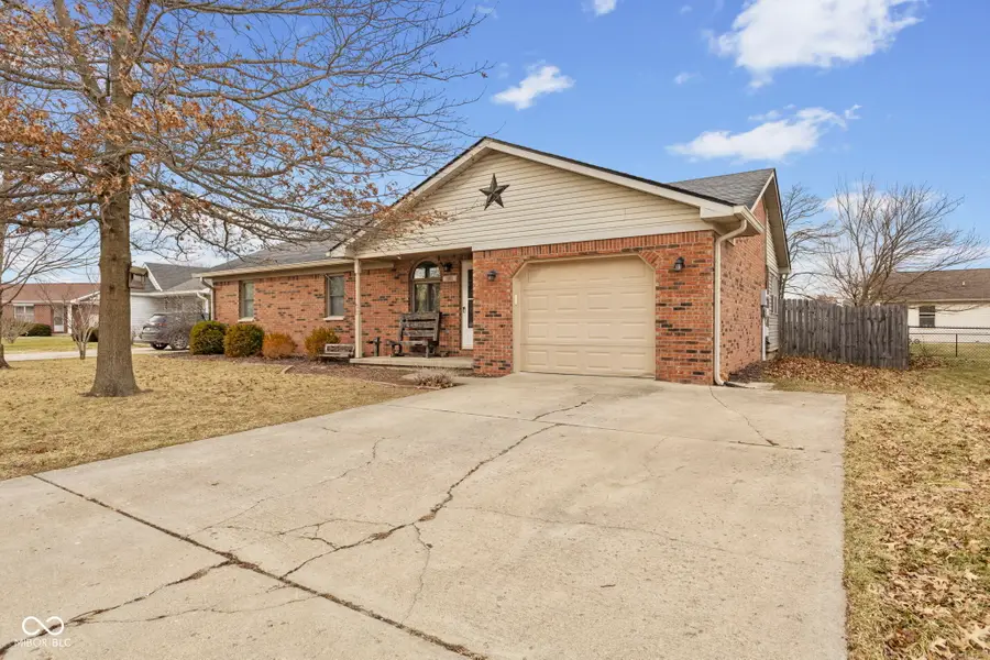 1282 Pin Oak Court, Martinsville, IN 46151 - #2