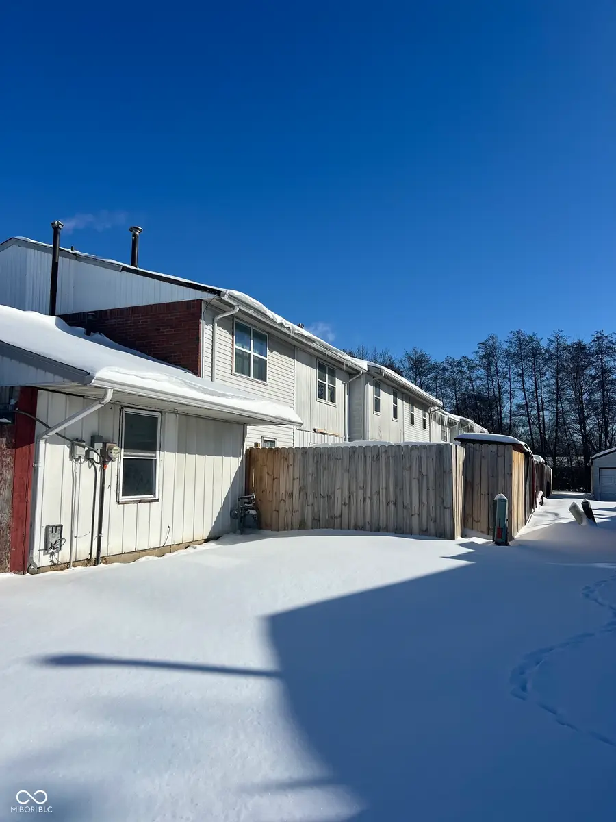 3911 Gateway Court, Indianapolis, IN 46254 - Image #2