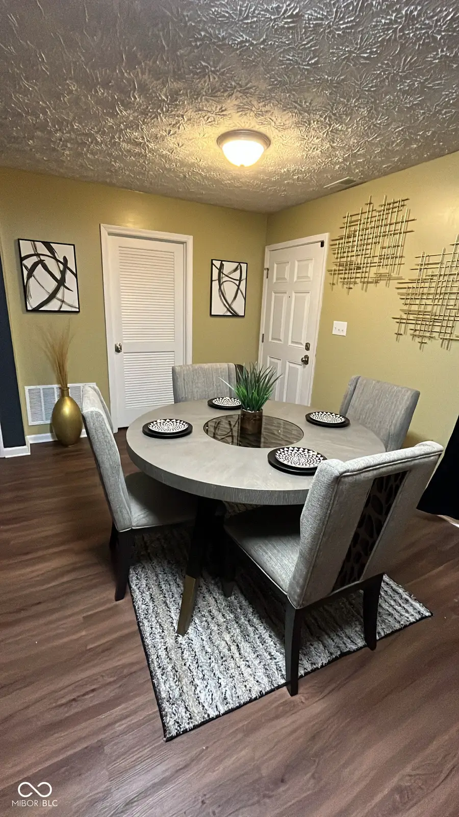 2042 Columbia Avenue, Indianapolis, IN 46202 - Image #3