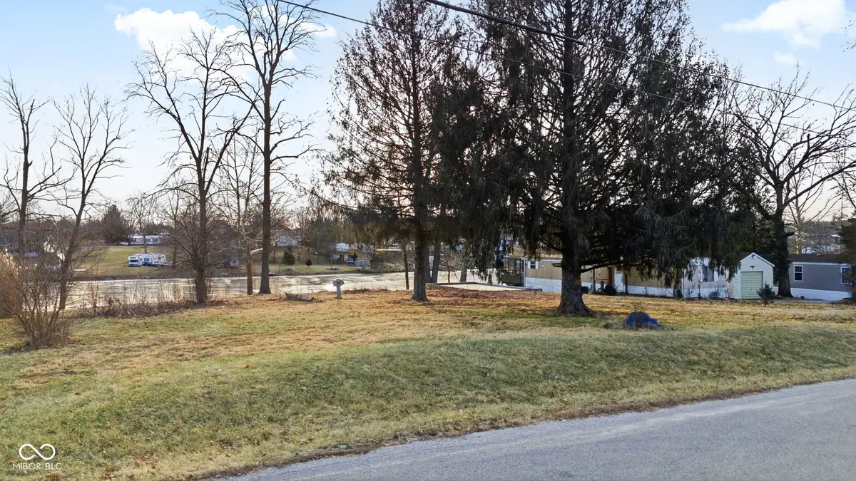 2722 Coventry Gardens Drive, North Vernon, IN 47265 - Image #1