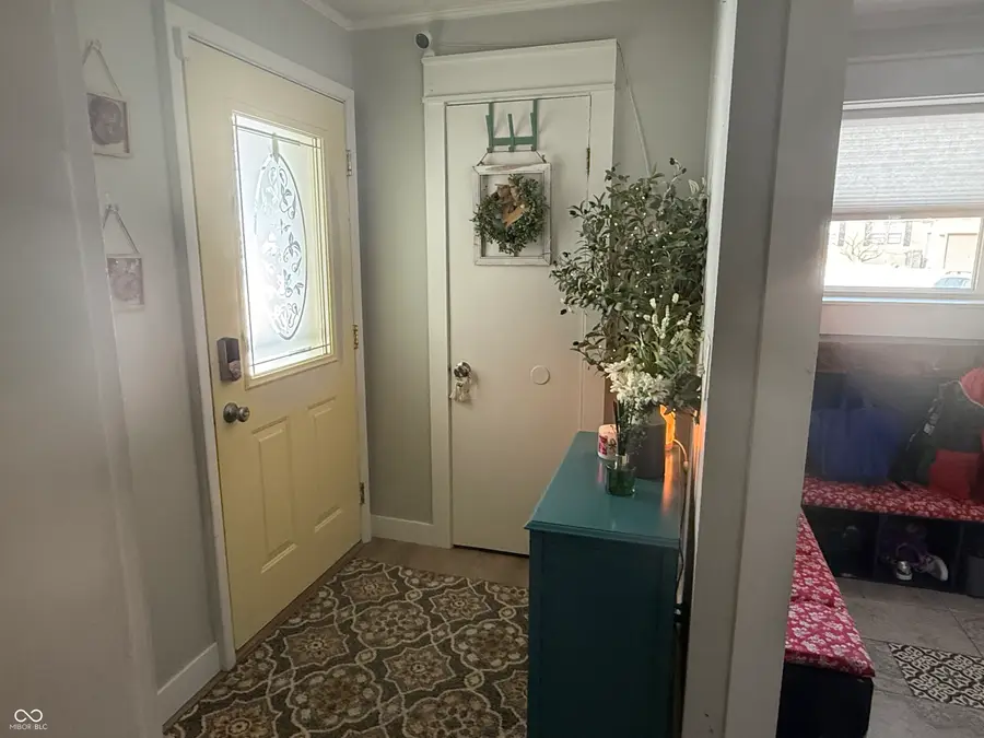 135 W Loretta Drive, Indianapolis, IN 46217 - Image #2