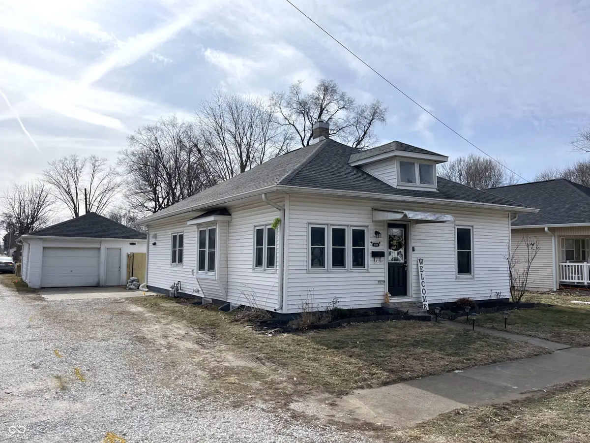 938 Matthews Street, Clinton, IN 47842 - #1