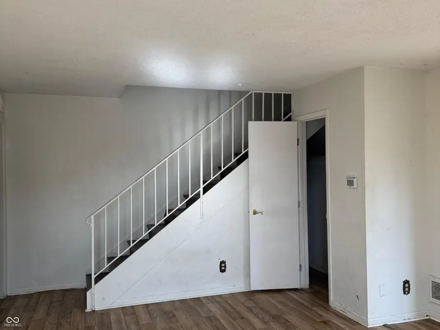 8367 Paso Del Norte Court, Indianapolis, IN 46227 - Image #2