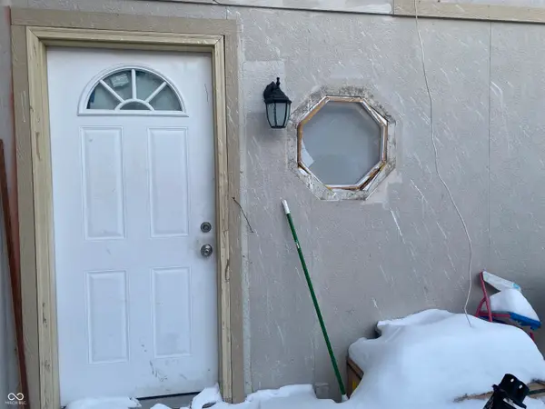 2863 Punto Alto Court #33/C, Indianapolis, IN 46227