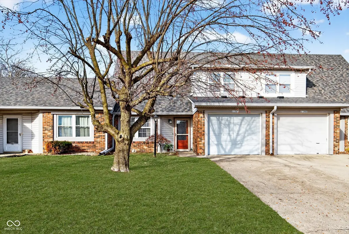 1136 Paradise Way N #UNIT B, Greenwood, IN 46143 - #1