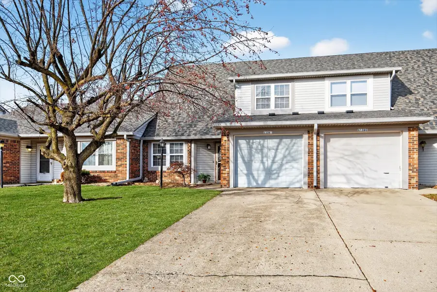 1136 Paradise Way N #UNIT B, Greenwood, IN 46143 - #3