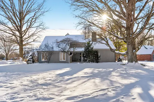 2020 S Oakwood Drive, New Palestine, IN 46163