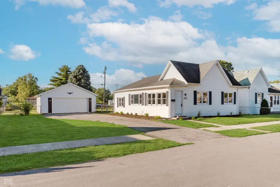 2705 S B Street, Elwood, IN 46036 - #2