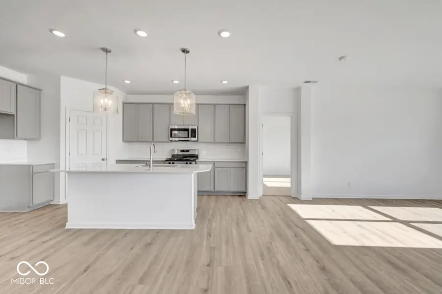 10601 Mangrove Drive, Indianapolis, IN 46239 - Image #3