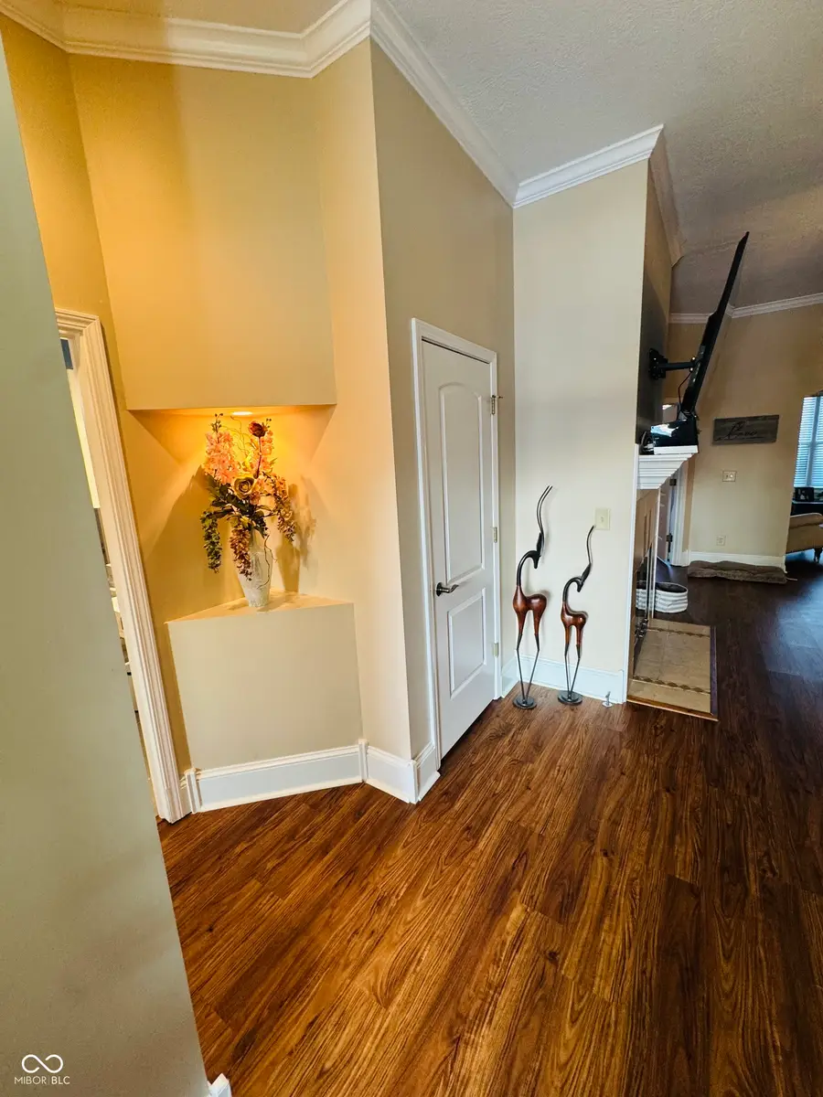 5245 Rosebrock Lane, Indianapolis, IN 46217 - Image #3