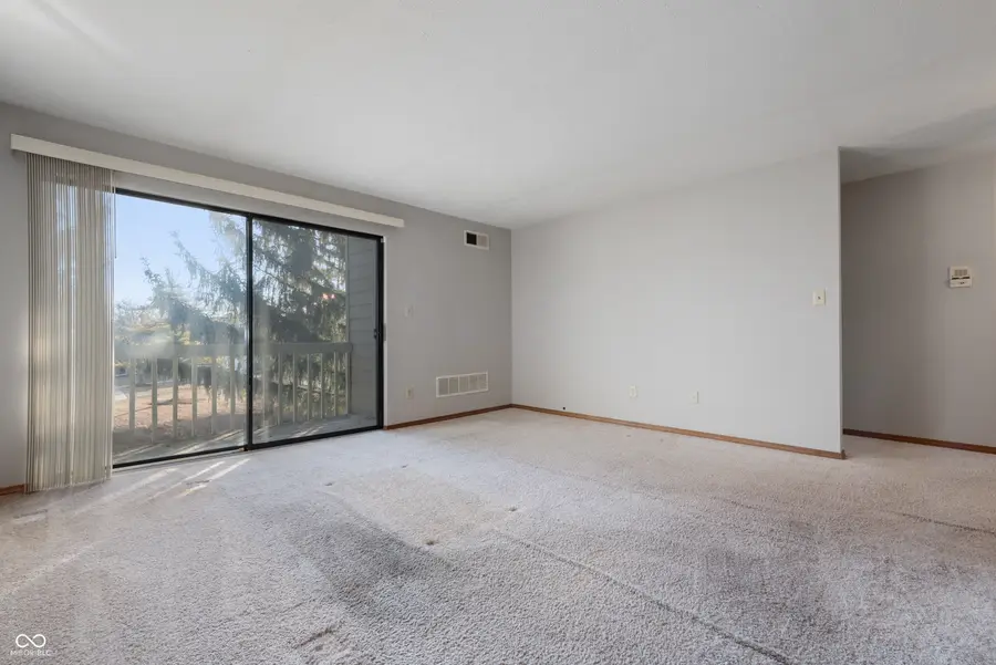 4321 Village Parkway Circle W #6, Indianapolis, IN 46254 - Image #3