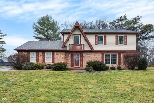 10806 E Lakeshore Drive, Carmel, IN 46033