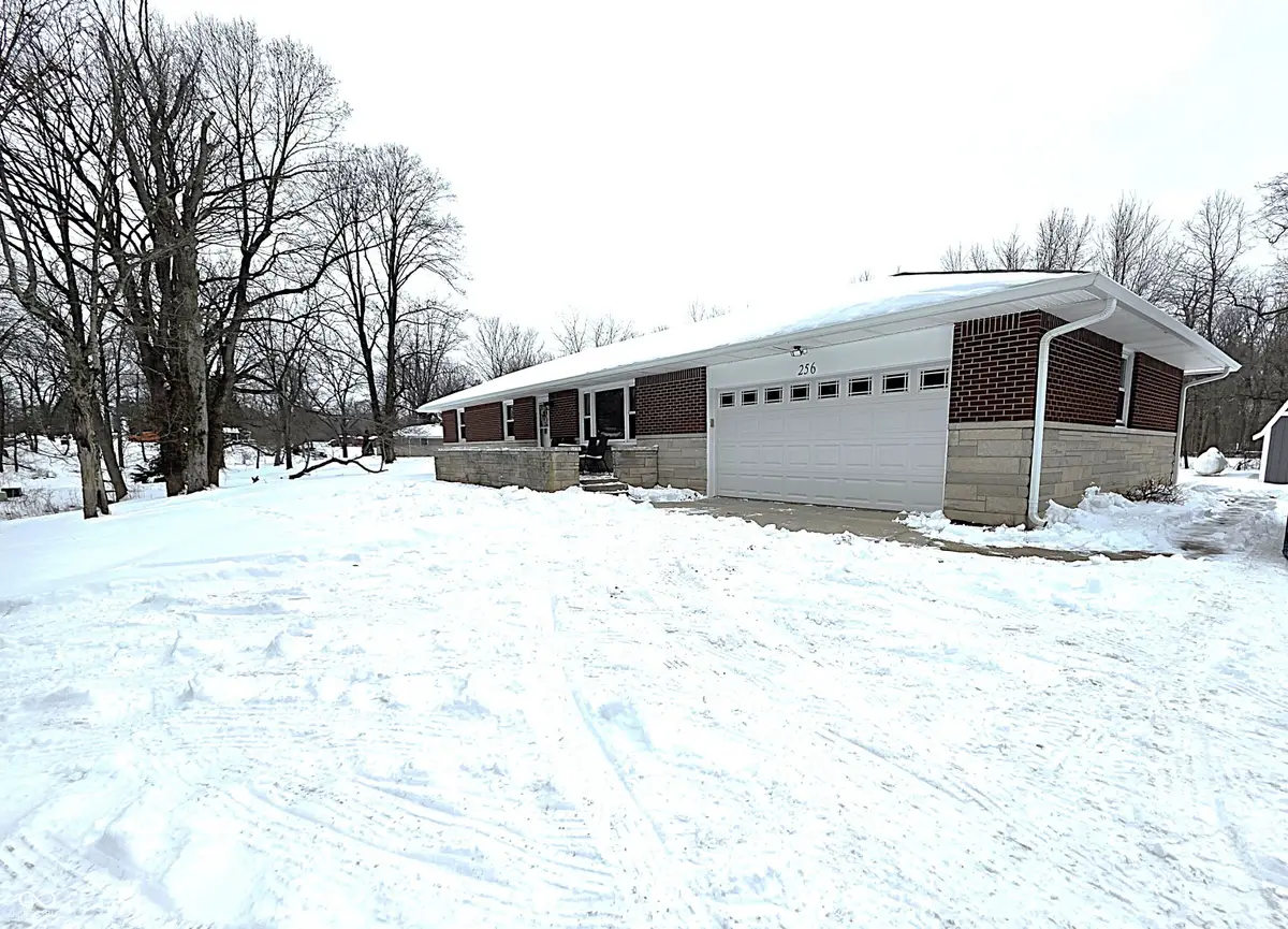 256 E County Road 200 S, Danville, IN 46122 - Image #1