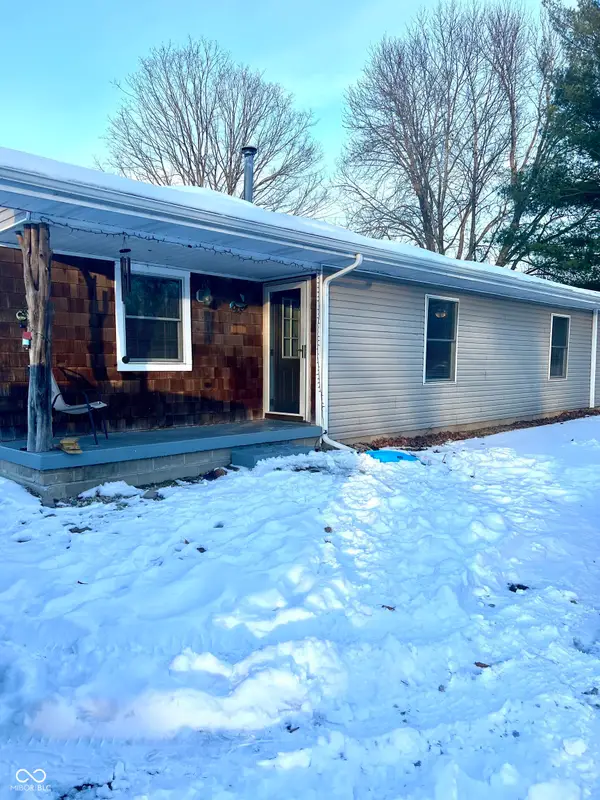 2976 W Rose Hill Lane, Rosedale, IN 47874