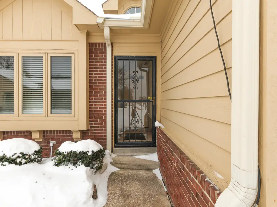 1045 Peppermill Run, Greenwood, IN 46143 - #3