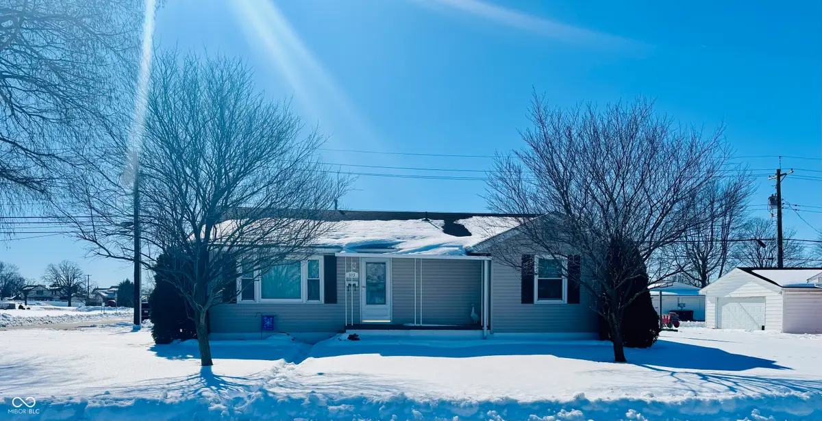103 W Freeman Avenue, Seymour, IN 47274 - #1