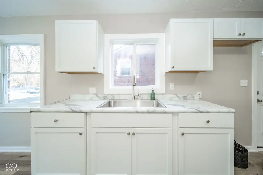 1633 W 10th Street, Anderson, IN 46016 - #3