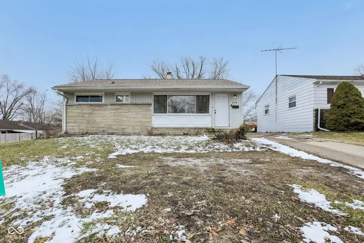 219 E Mckenzie Road, Greenfield, IN 46140 - #1