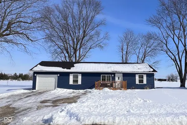 561 N Dellasburg Road, Columbus, IN 47203