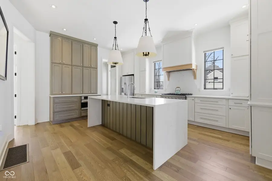 2301 Nowland Avenue, Indianapolis, IN 46201 - #2