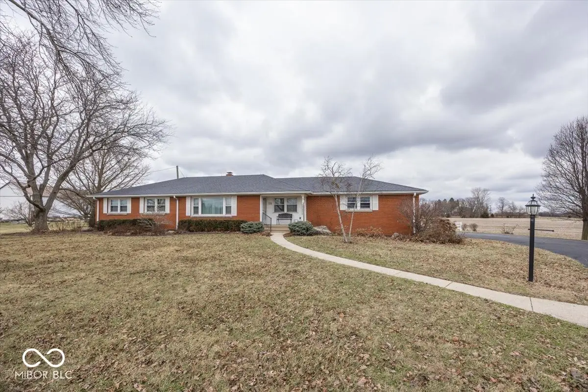 7838 W Us Highway 52, New Palestine, IN 46163 - #1