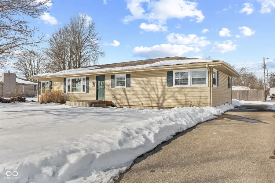 656 Daugherty Street, Columbus, IN 47201 - #3