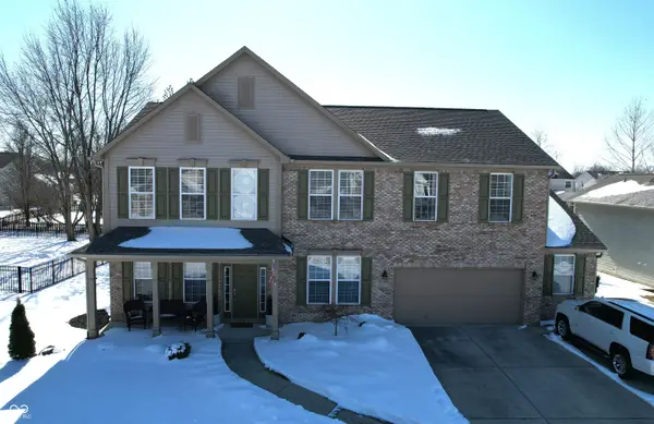 6883 Roundrock Court, Avon, IN 46123