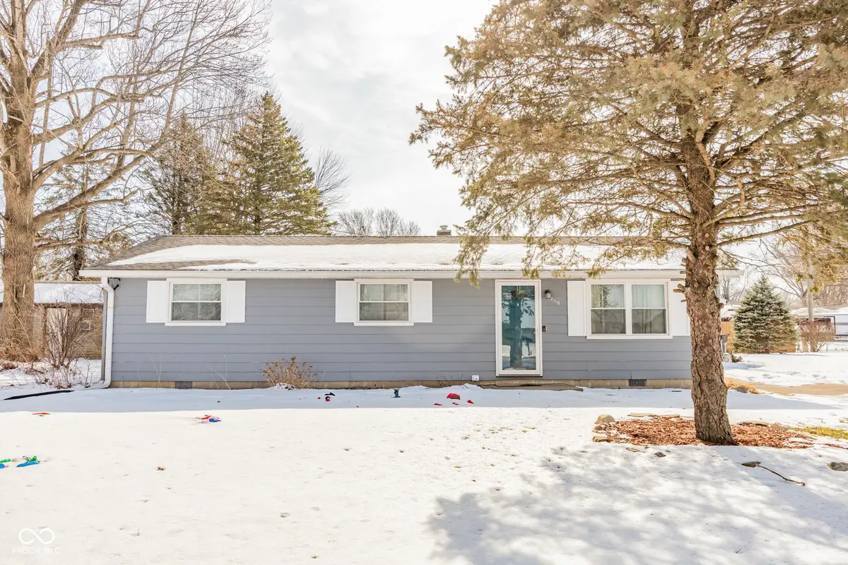 909 North Drive, Crawfordsville, IN 47933 - #1