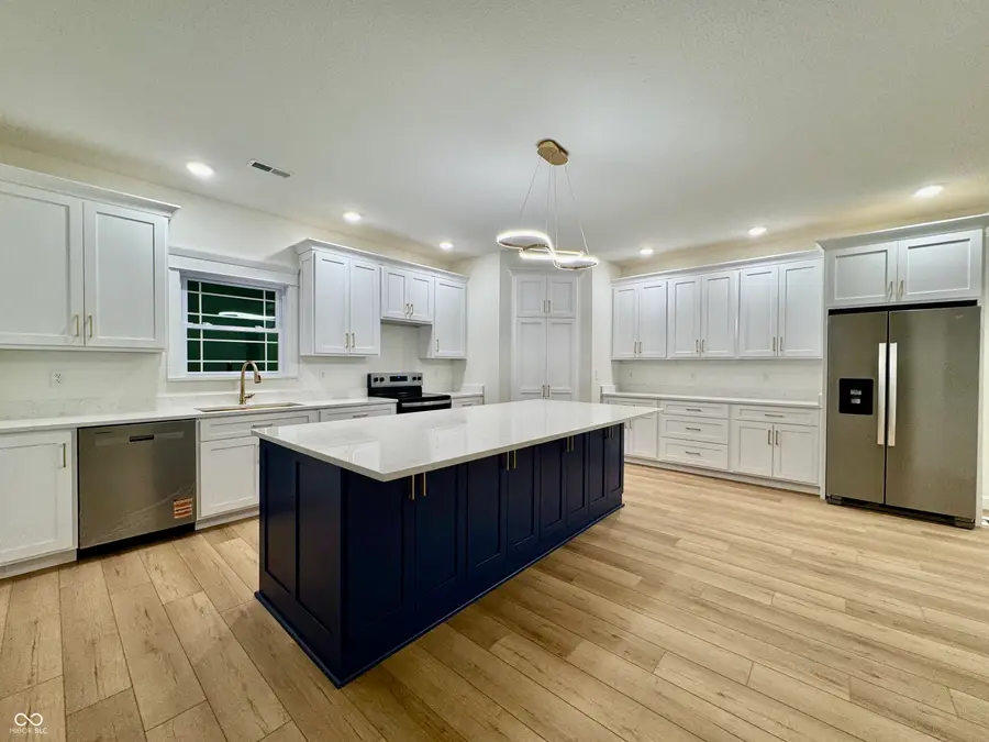 1958 Austin James Lane, Seymour, IN 47274 - #3