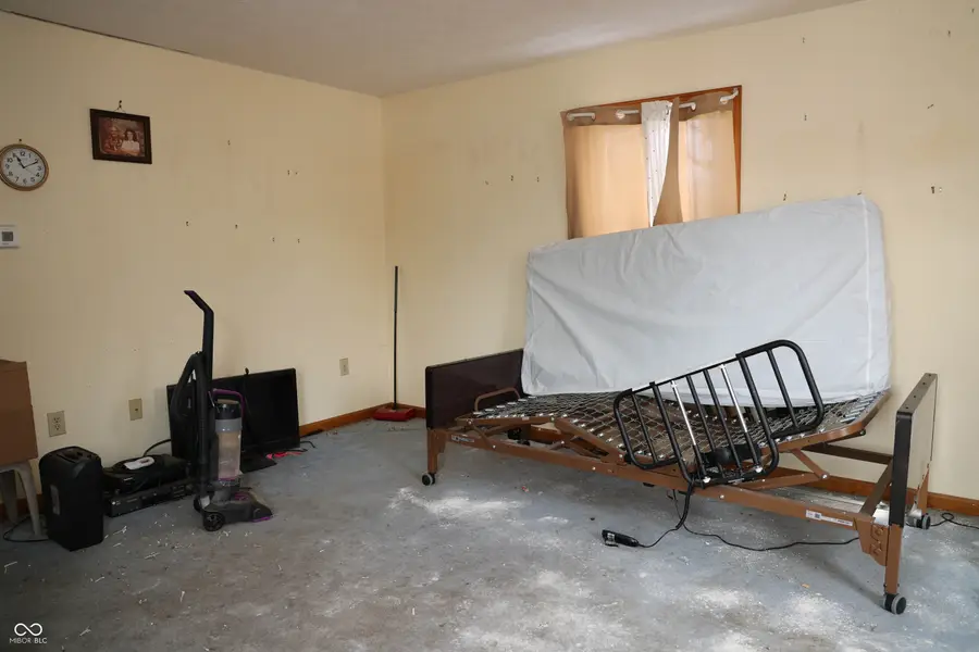 690 N Mulberry Street, Martinsville, IN 46151 - #3