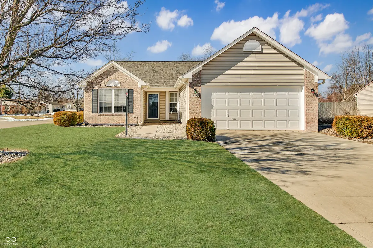 252 N Odell Street, Brownsburg, IN 46112 - #1