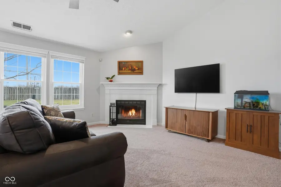 6382 Hillview Circle, Fishers, IN 46038 - #3