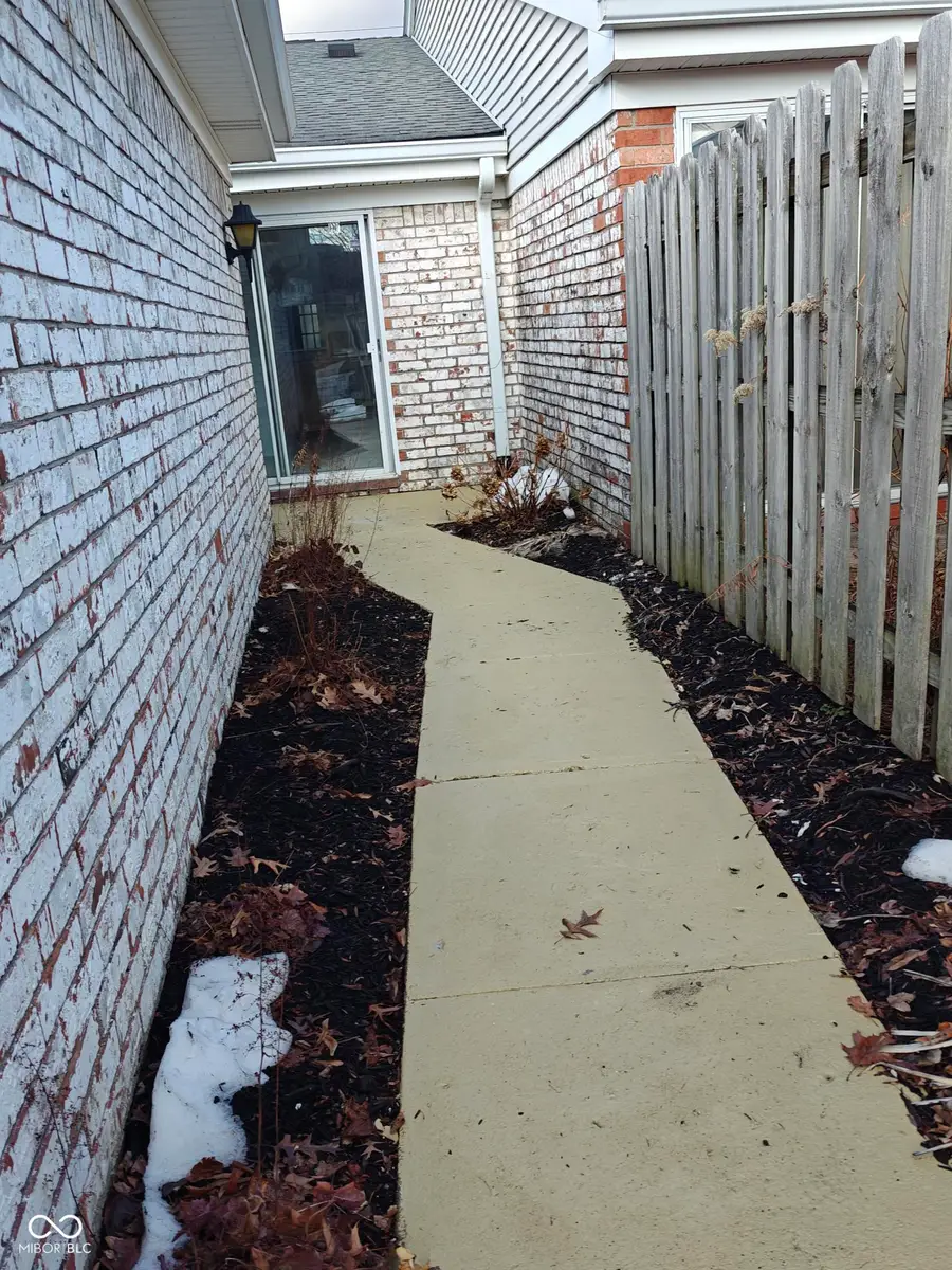 7642 Lancer Lane, Lawrence, IN 46226 - #2