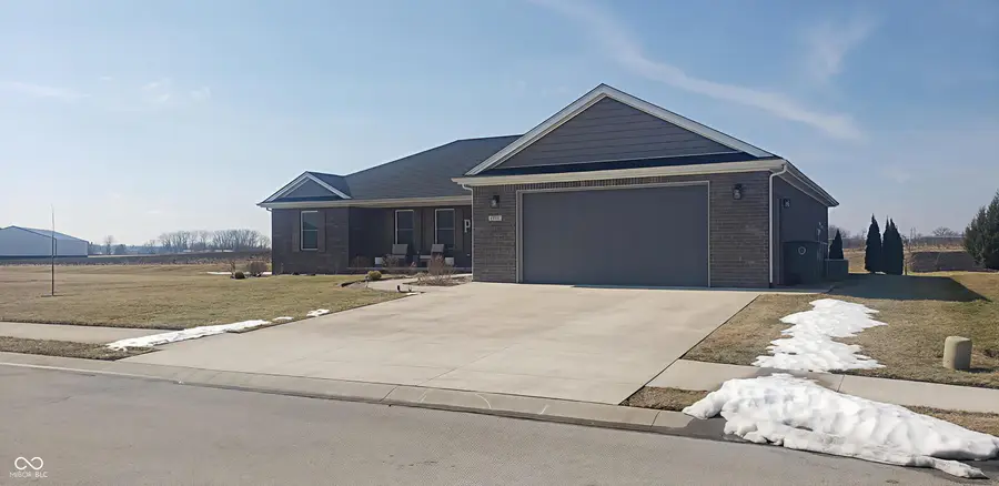 1716 Bell Ford Drive W, Seymour, IN 47274 - #2