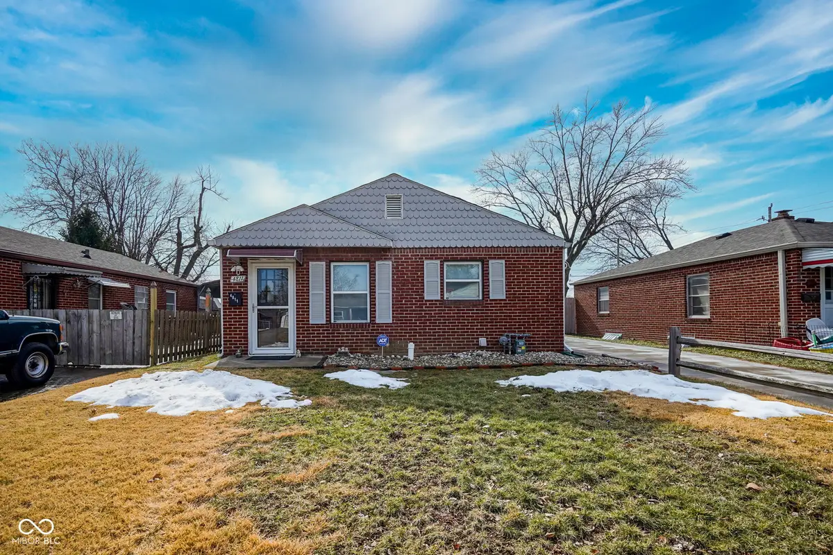 4811 Stratford Avenue, Indianapolis, IN 46201 - #1