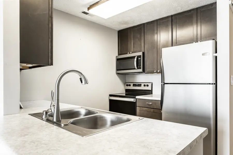 7654 Harbour Isle, Indianapolis, IN 46240 - #3