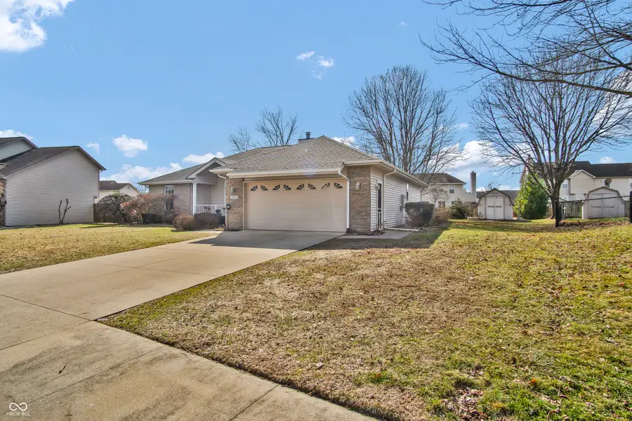 2942 Prairie Stream Way, Columbus, IN 47203 - #3