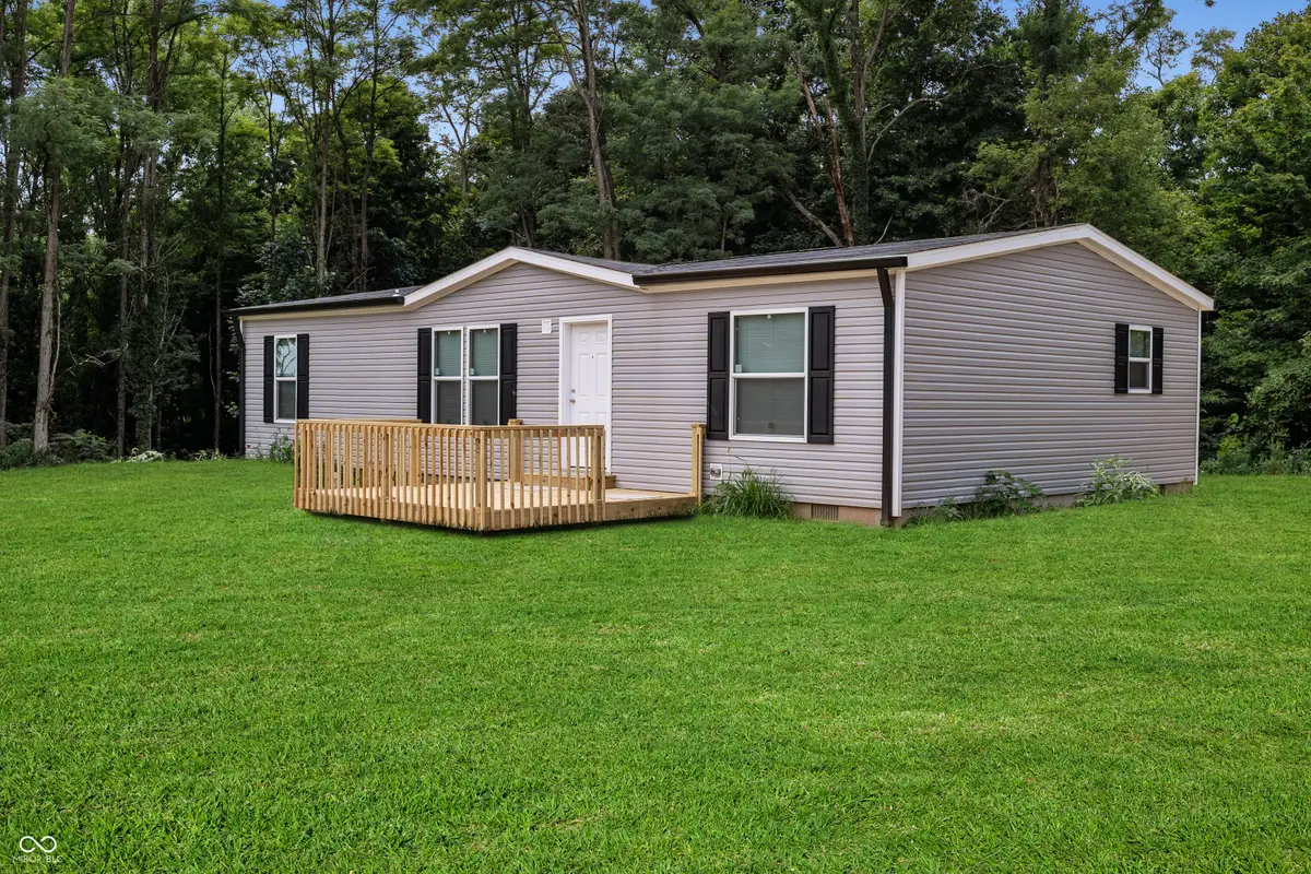 2177 N 4th Street, Seelyville, IN 47803 - #1